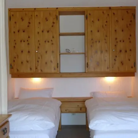 Spectacular View & Location In アパート